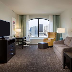 One-Bedroom King Suite